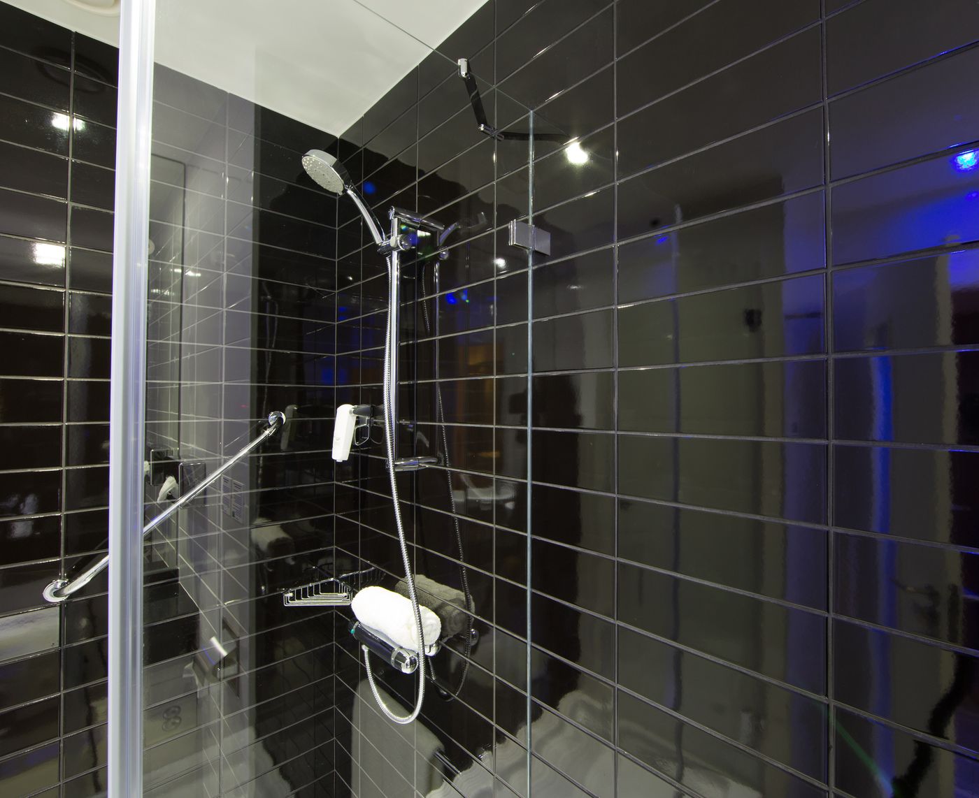 Holiday-Inn-Express-Av-Liberdade-Room-11