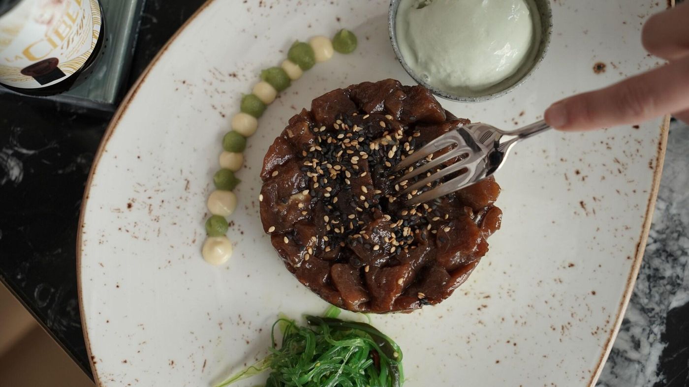 AC-Madrid-Avendia-de-America-Restaurant-46