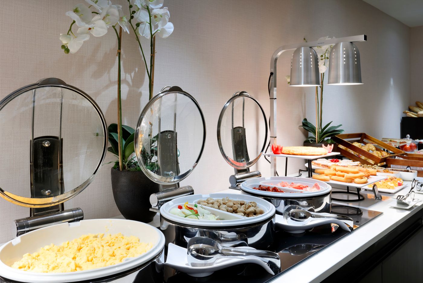 Eurostars-Madrid-Gran-Via-Restaurant-39