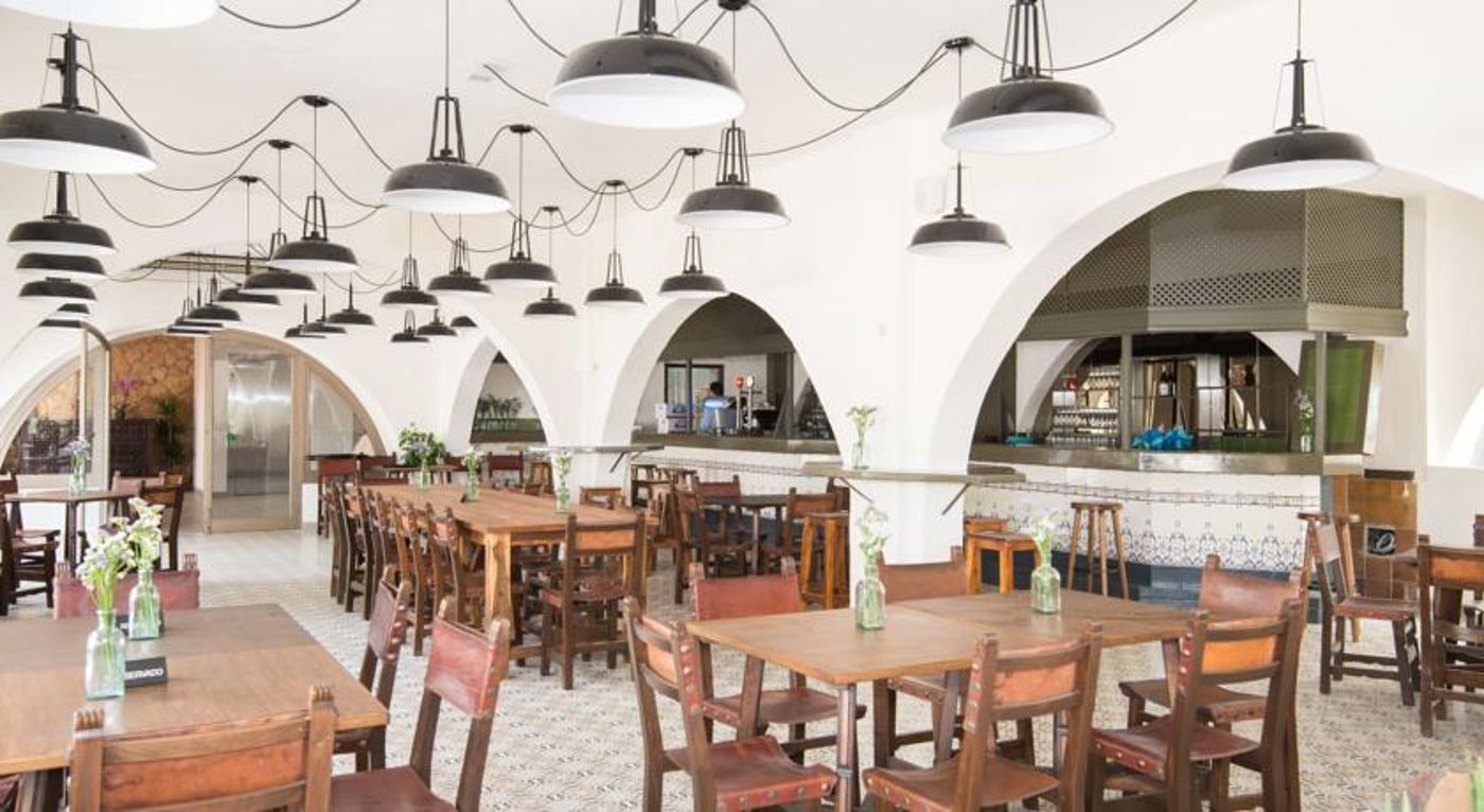 Marble-Hotel-Stella-Maris-Restaurant-54