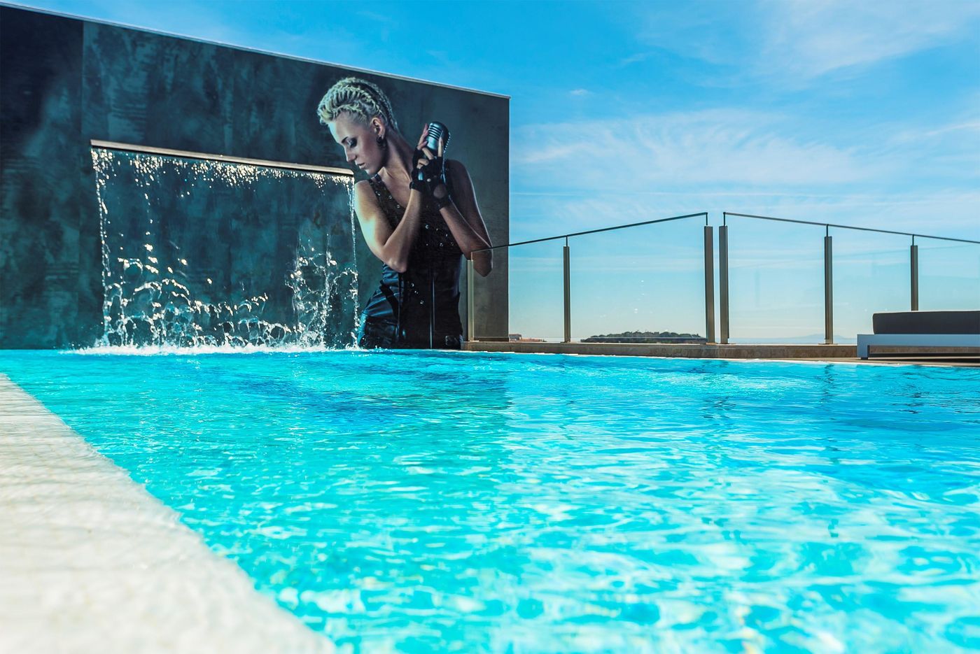 HF-Fenix-Music-Pool-45