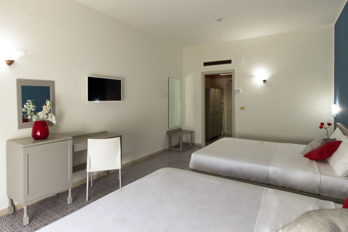 Saracen-Sands-Hotel---Congress-Centre-Room-42