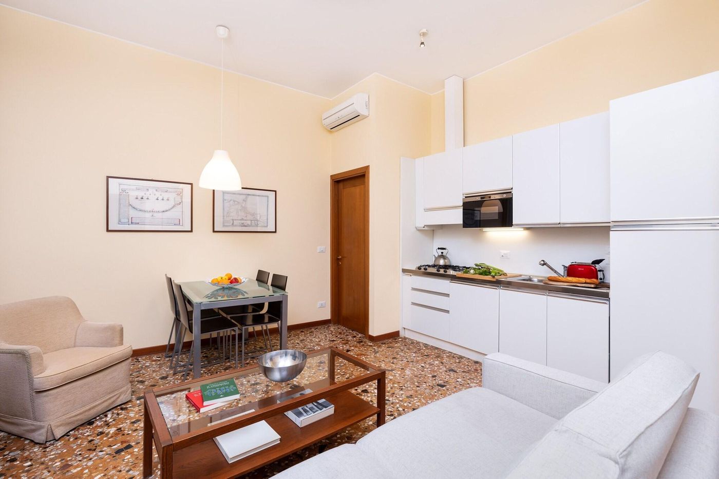 Residence-Ca--Foscolo-Room-2