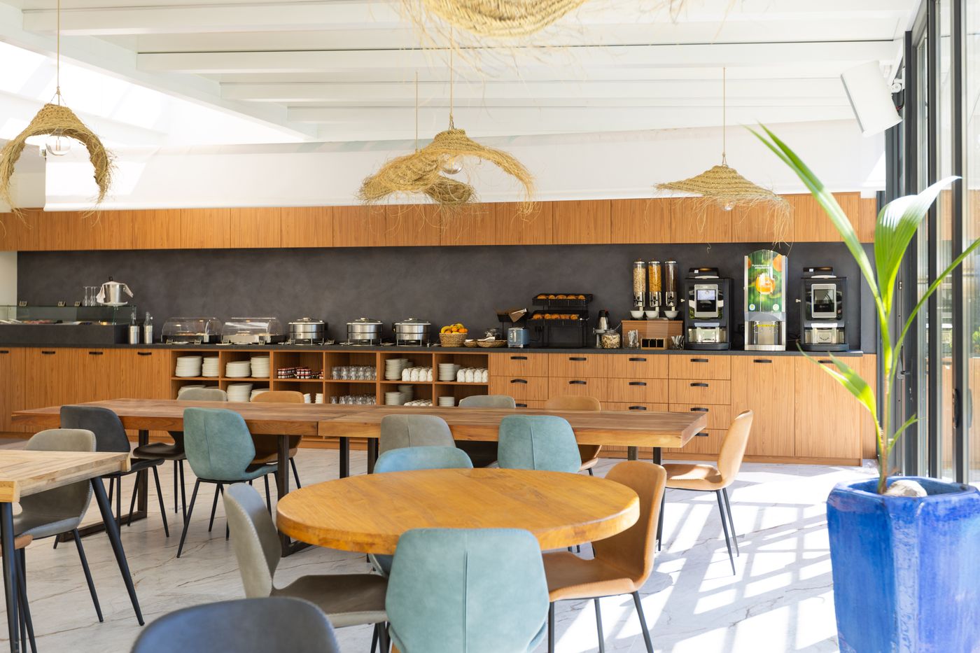 Luxotel-Cannes-General-view-34