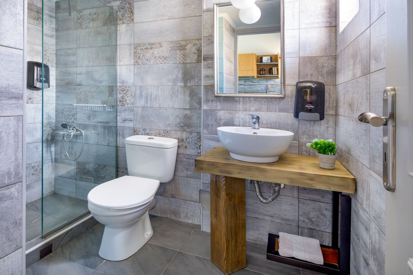 Nireas-Hotel-Room-42