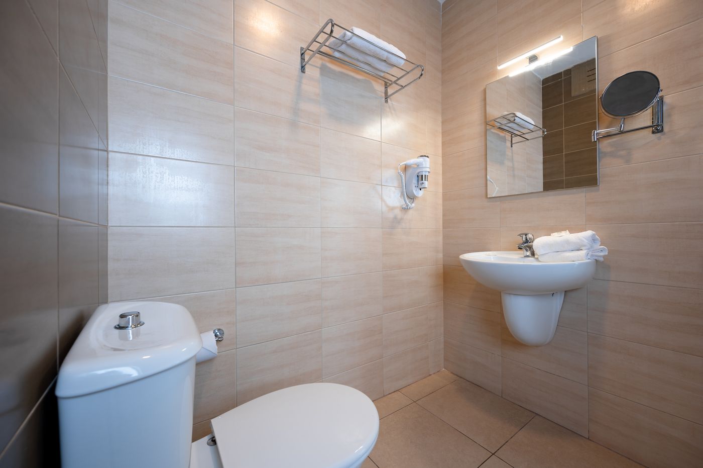 Gillieru-Harbour-Room-27