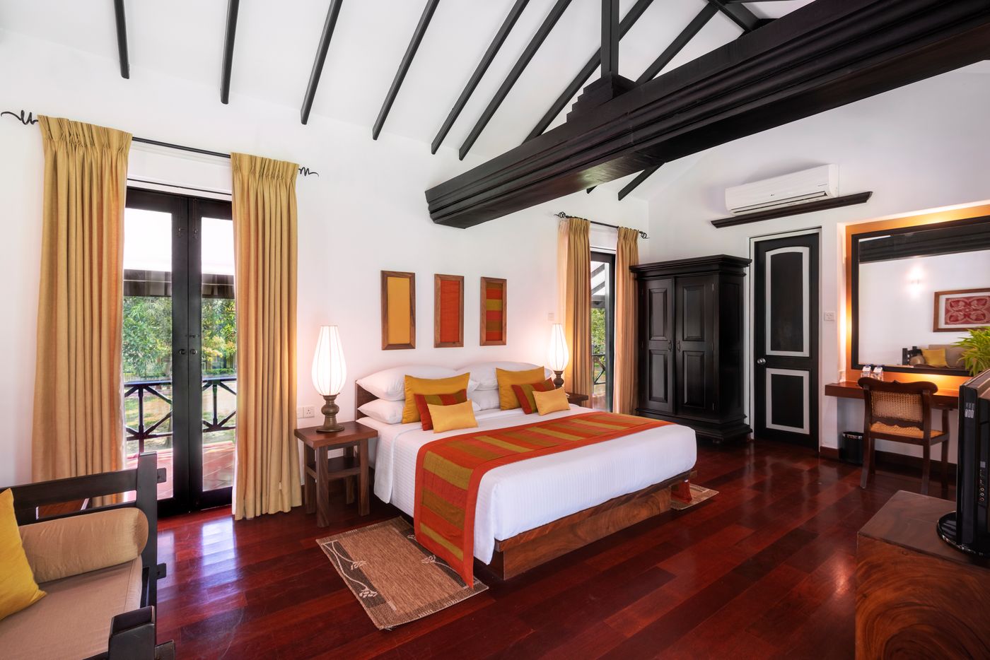 Cinnamon-Lodge-Habarana-Room-14