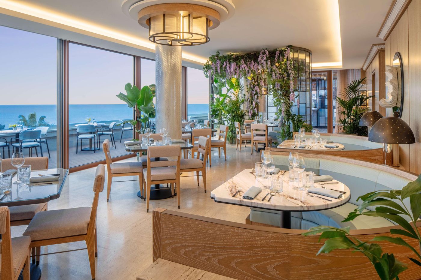 Anantara-Plaza-Nice-Hotel-Restaurant-48