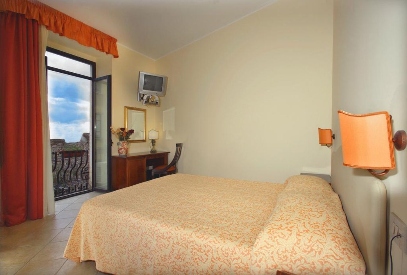 Del-Corso-General-view-6