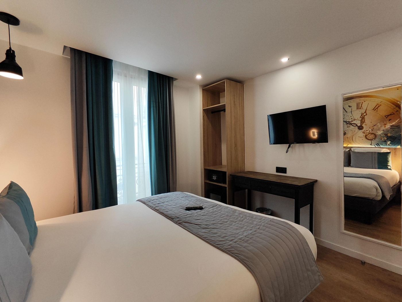 Atelier-Montparnasse-Room-34