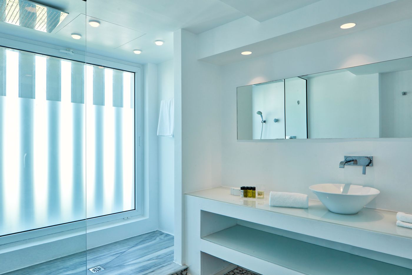 So White Club Resort