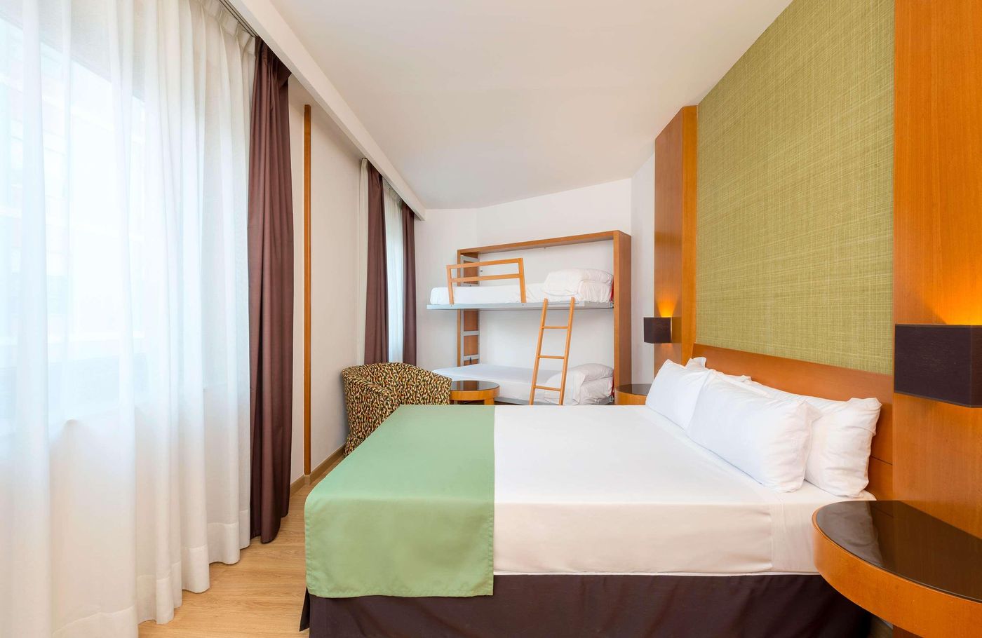 TRYP-Ciudad-de-Elche-Hotel-Room-12