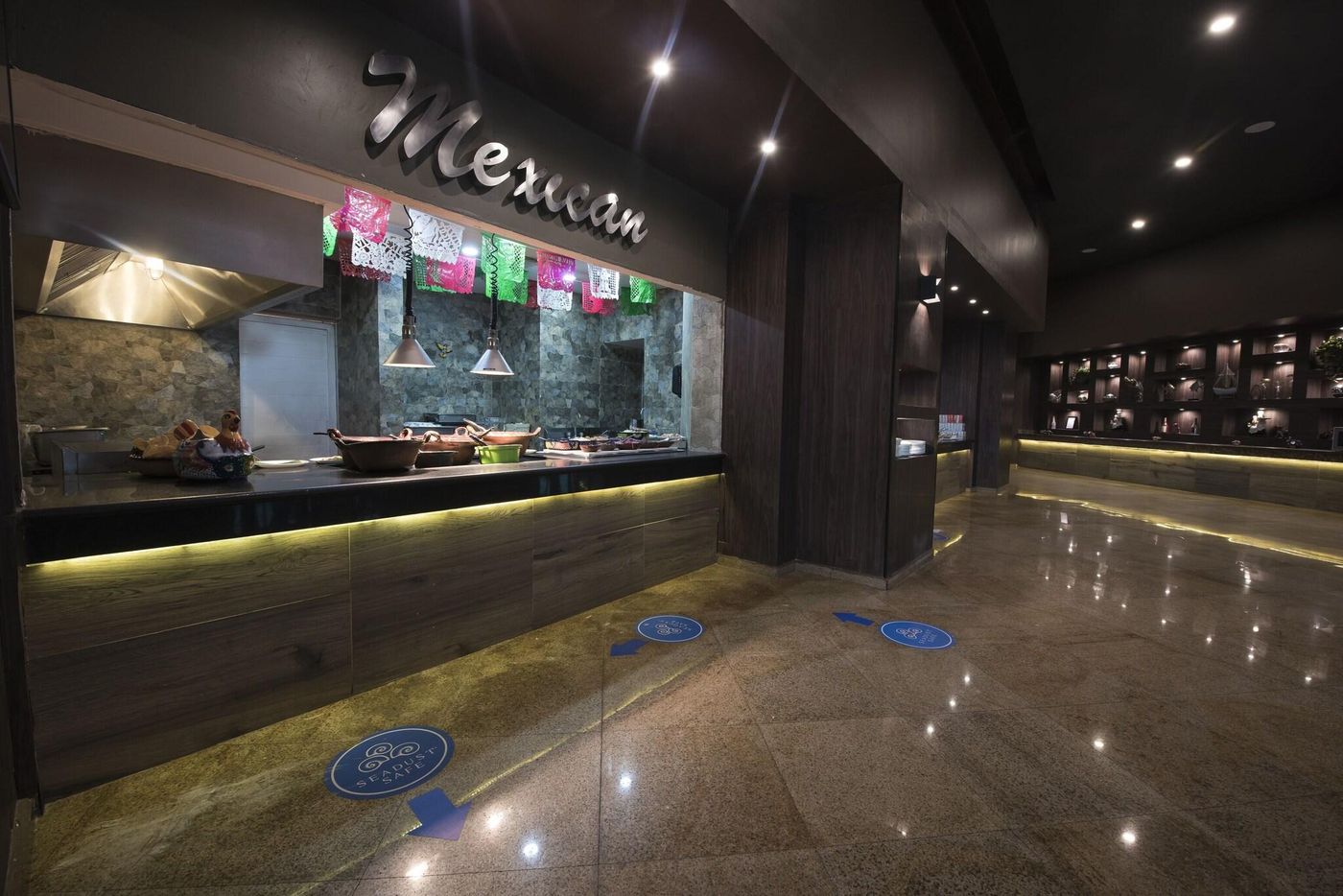 Seadust-Cancun-Family-Resort-Restaurant-68