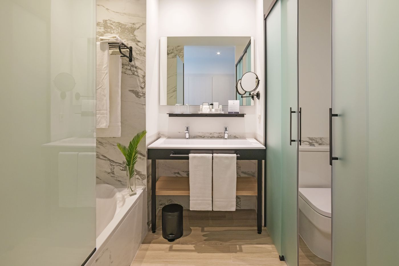 Cabogatamar-Garden-Room-37