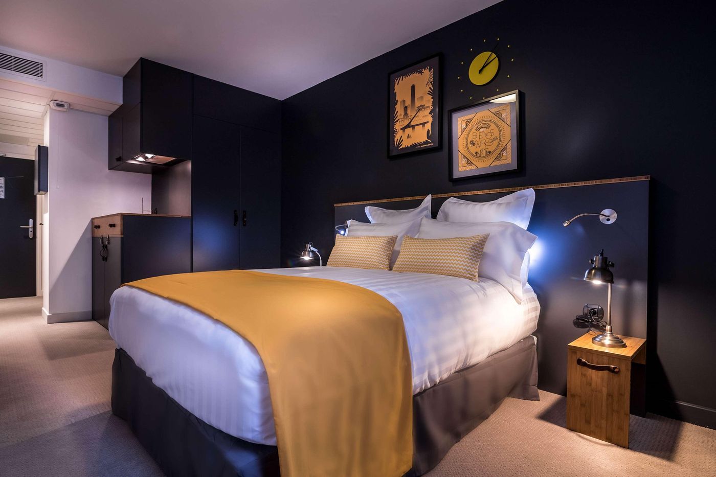 Best-Western-Plus-Suitcase-Paris-la-Defense-Room-20