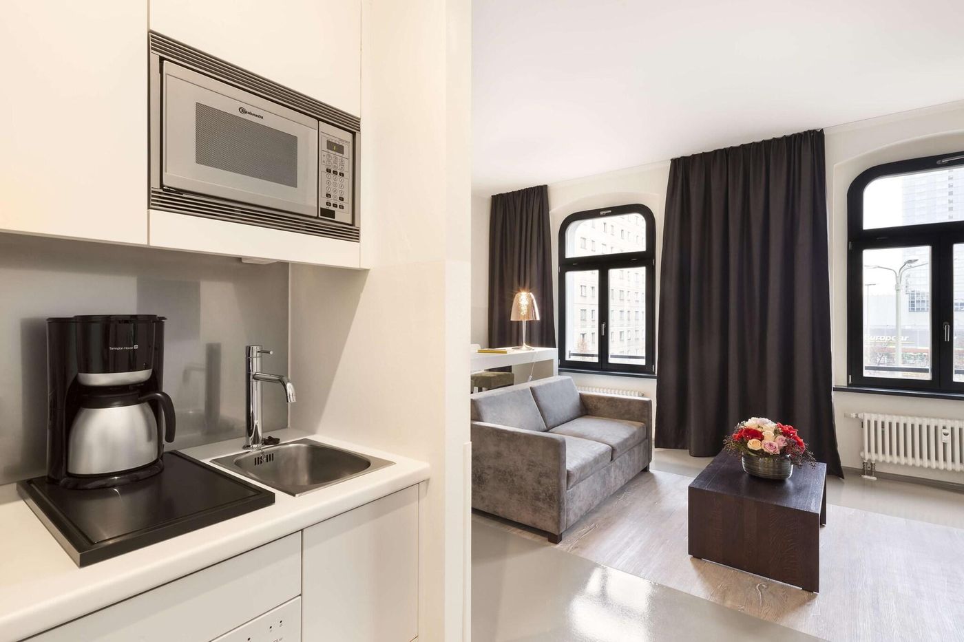 Lux-11-Berlin-Mitte-Room-6