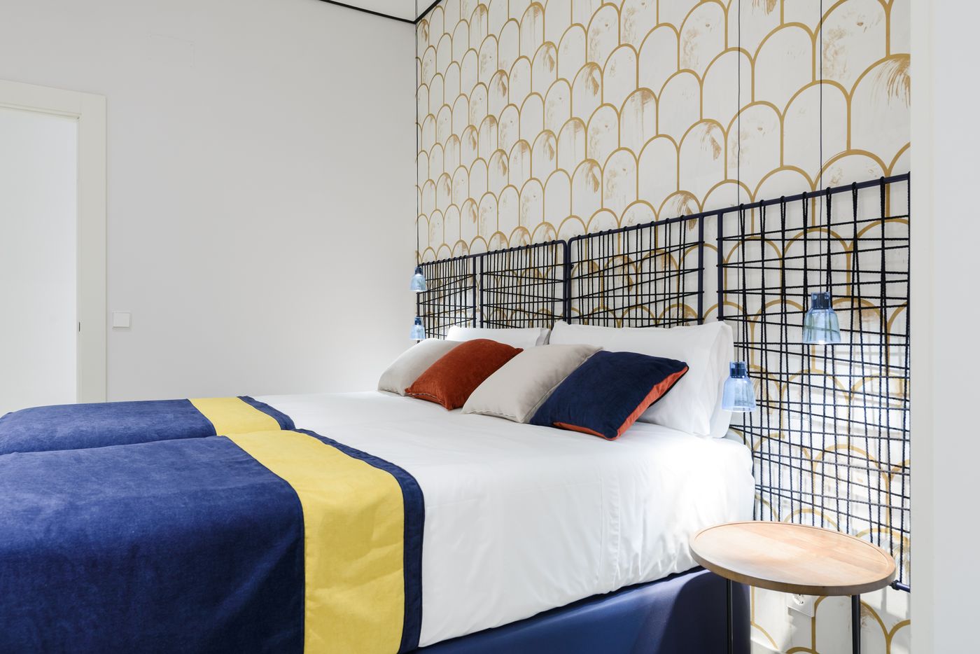 Smartrental-Collection-Gran-Via-Centric-II-Room-52