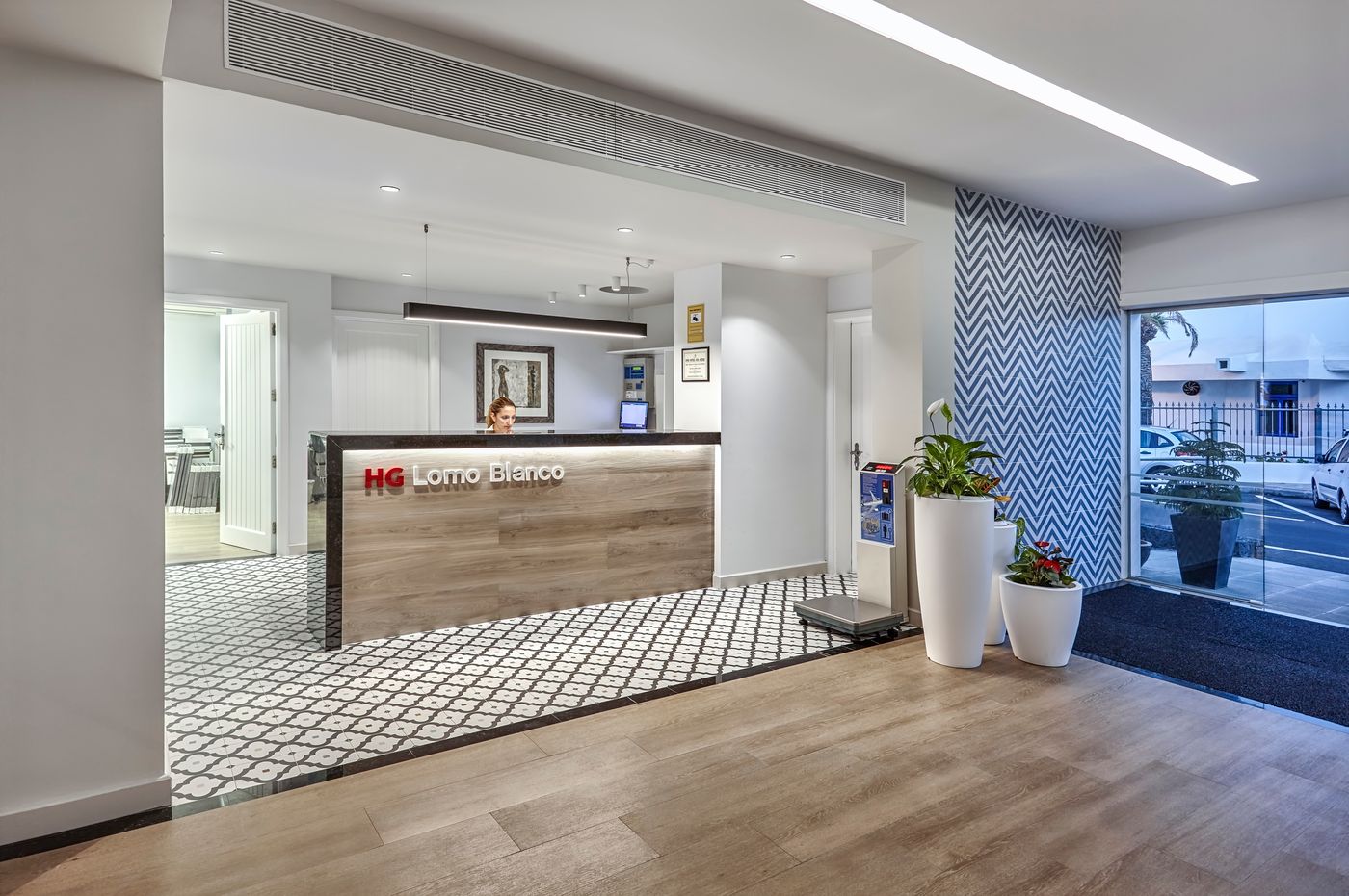 HG-Lomo-Blanco-Lobby-40