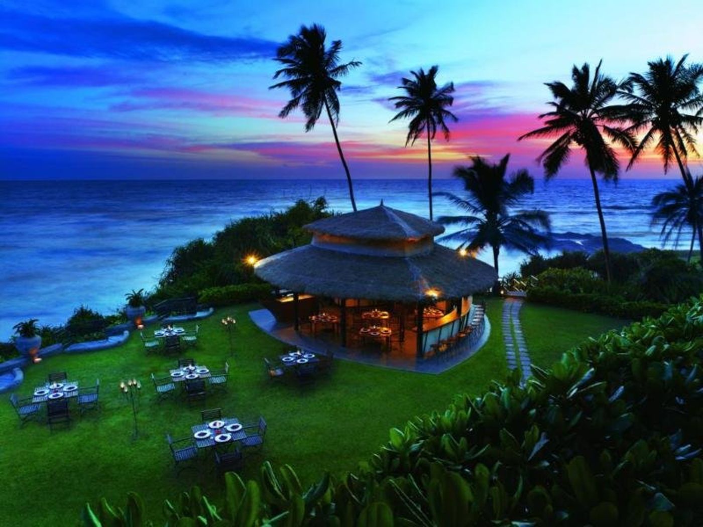 Taj-Bentota-Resort---Spa-Restaurant-2