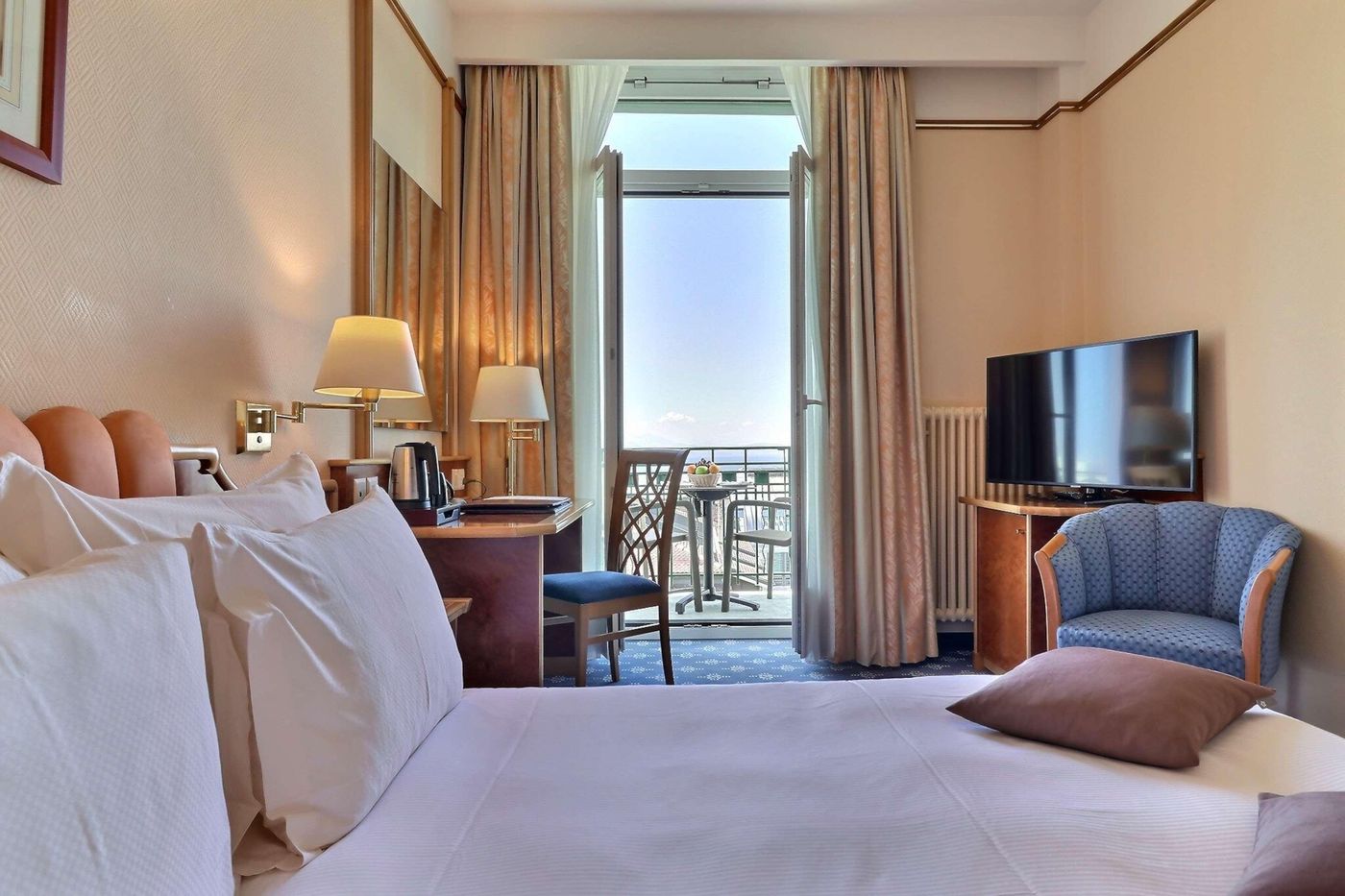 Hotel Mirabeau, BW Signature Collection-Switzerland-Lausanne-Room-8