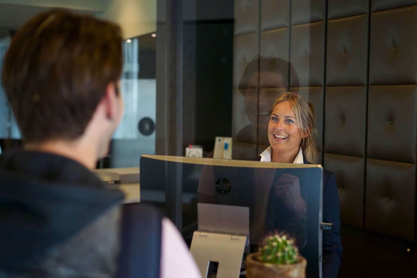 Leonardo Hotel Papendrecht-Netherlands-PAPENDRECHT-Lobby-5