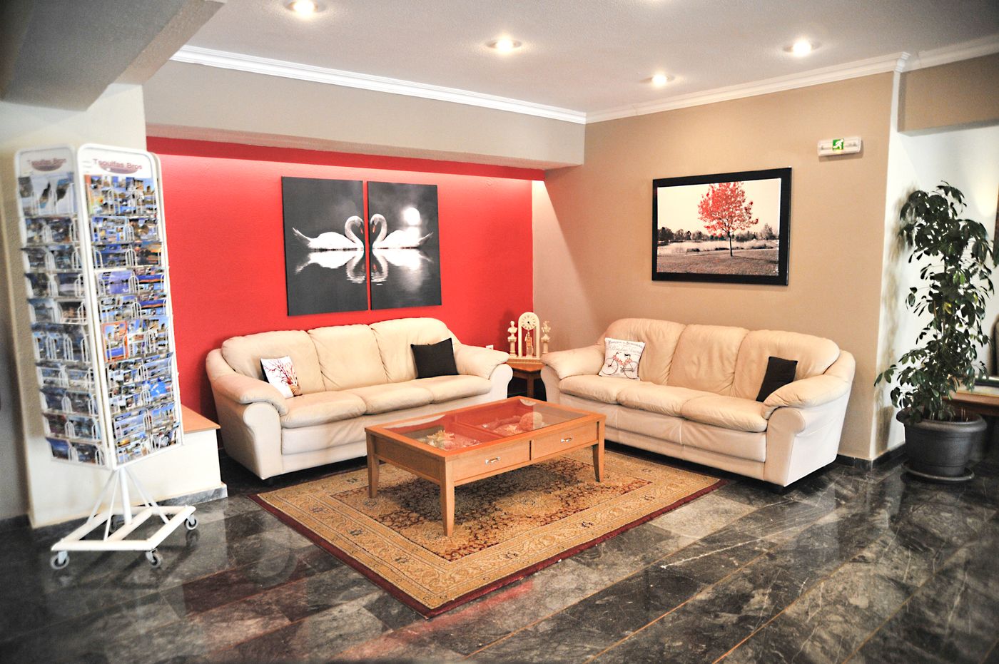 Santa-Marina-Hotel-Apartaments-Lobby-42