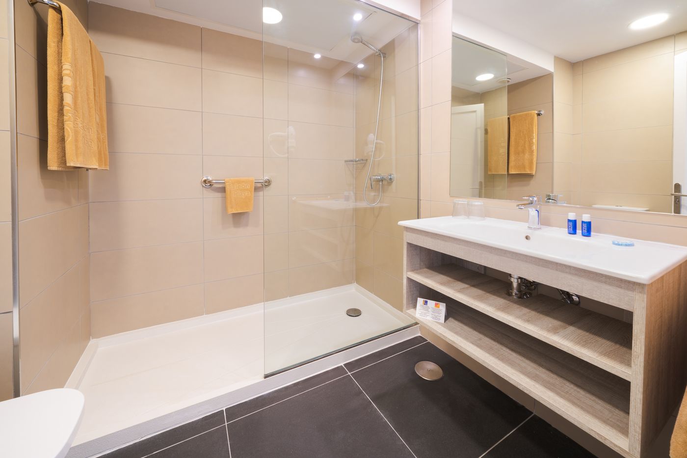 Galeon Playa Apartments