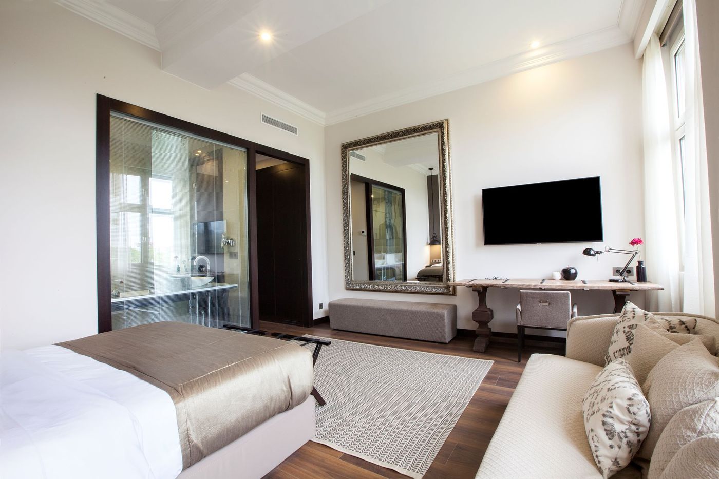 Quentin-XL-Potsdamer-Platz-Room-28