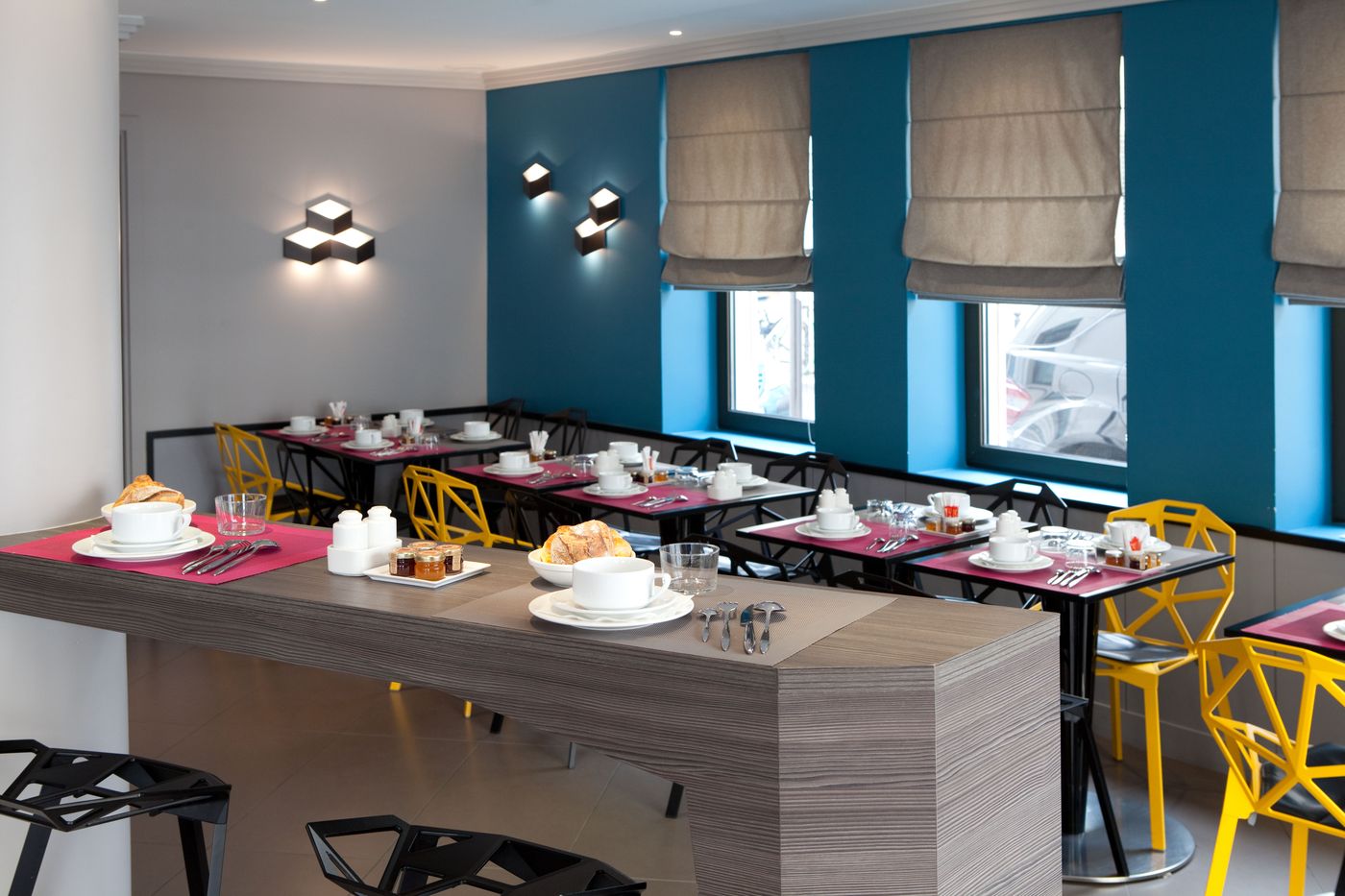 Hotel-Eiffel-Capitol-Restaurant-30