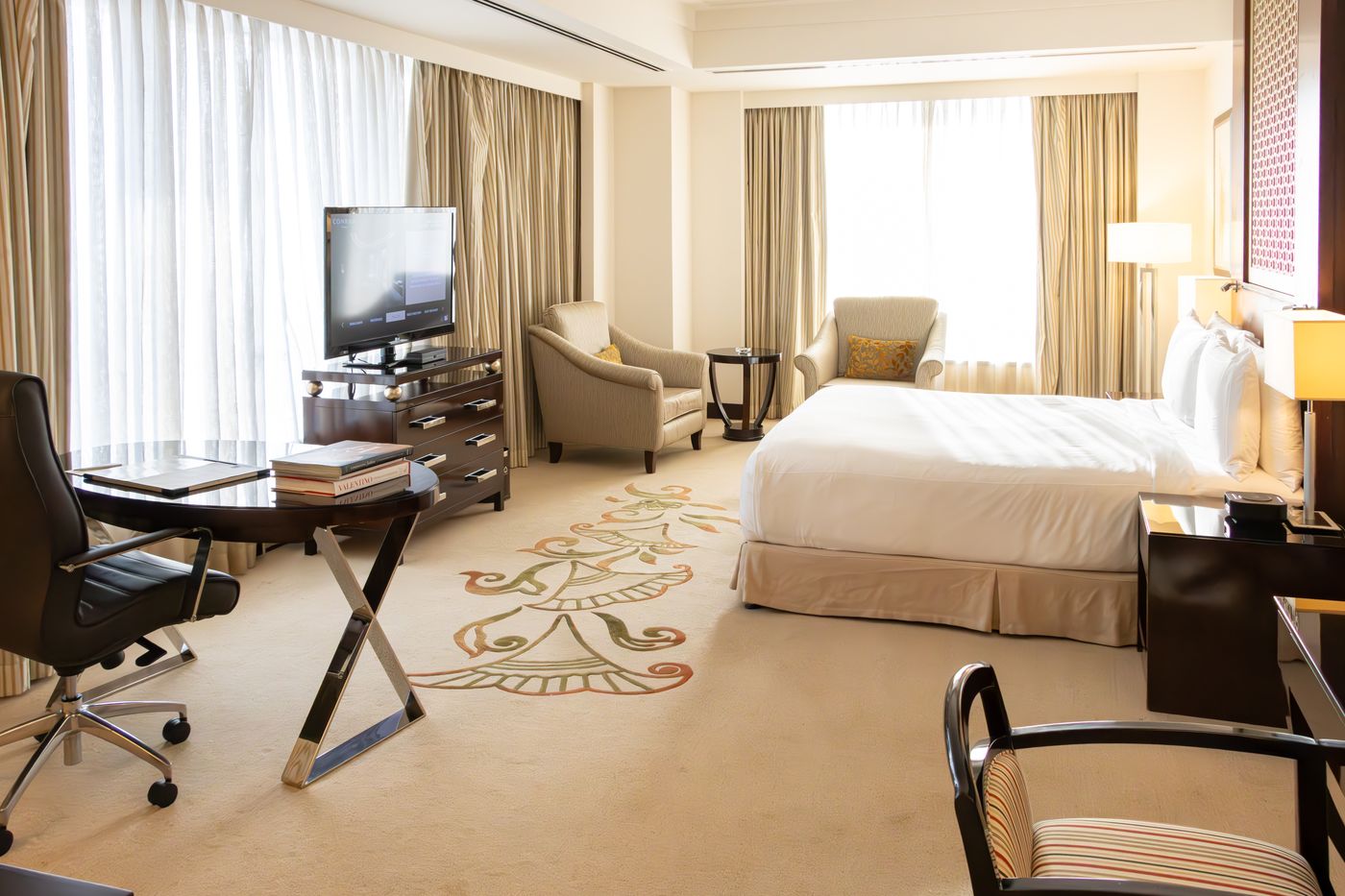 Conrad-Hotel-Dubai-Room-32