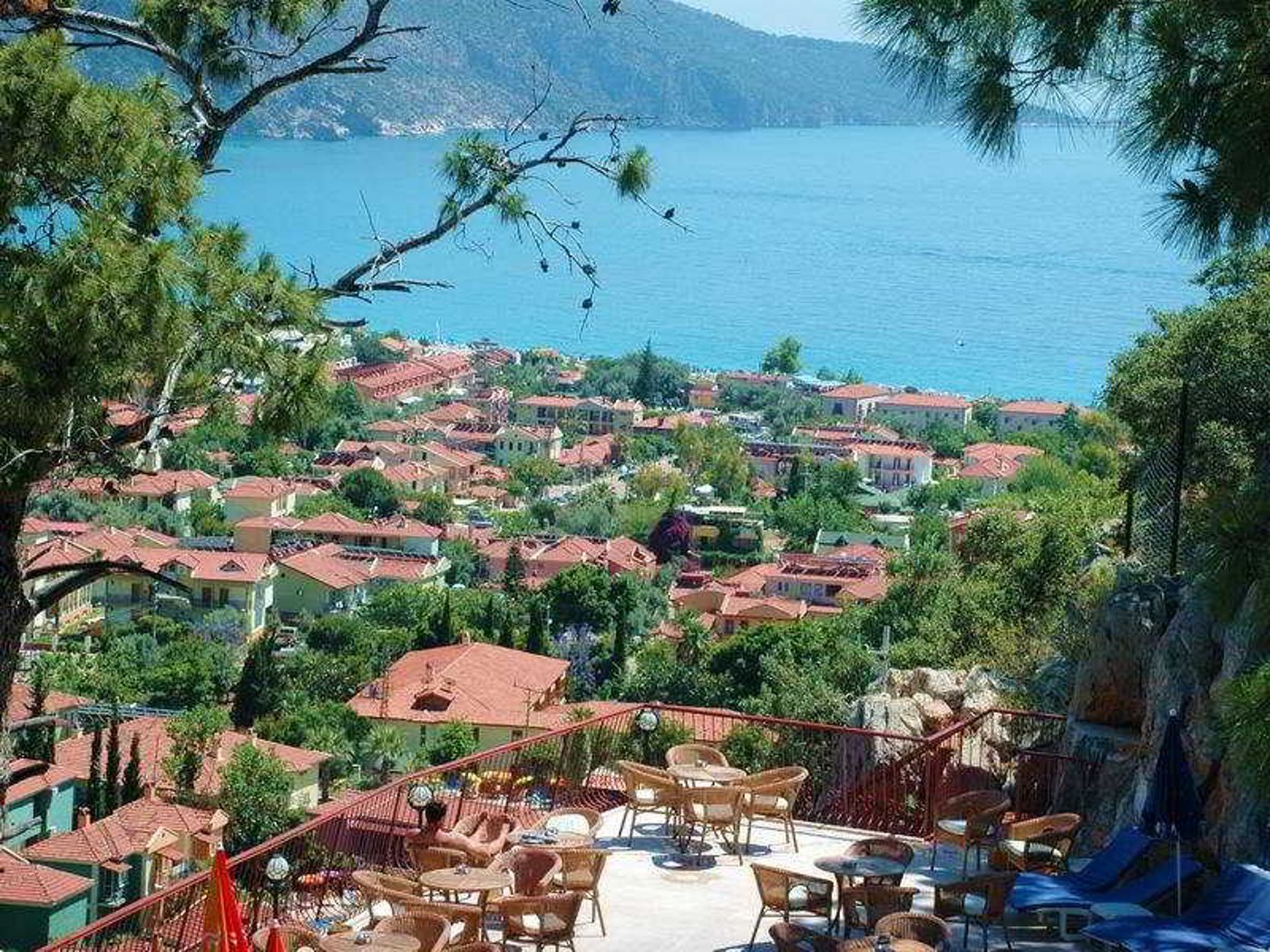 Belle-Vue-Hotel-Terrace-16