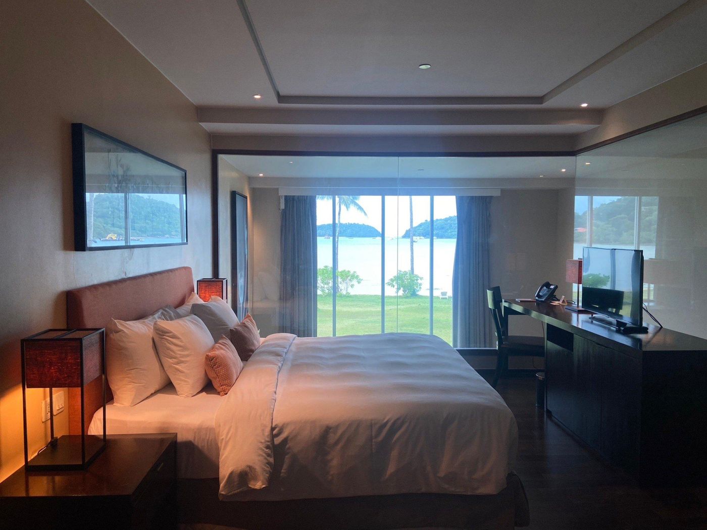 Crowne-Plaza-Phuket-Panwa-Beach-Room-52