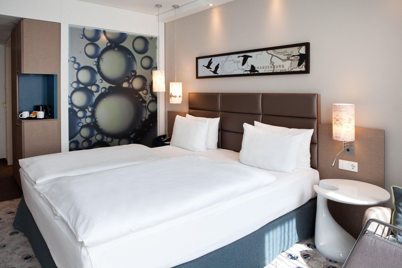 Holiday-Inn-Berlin-City-East-Side-Room-27