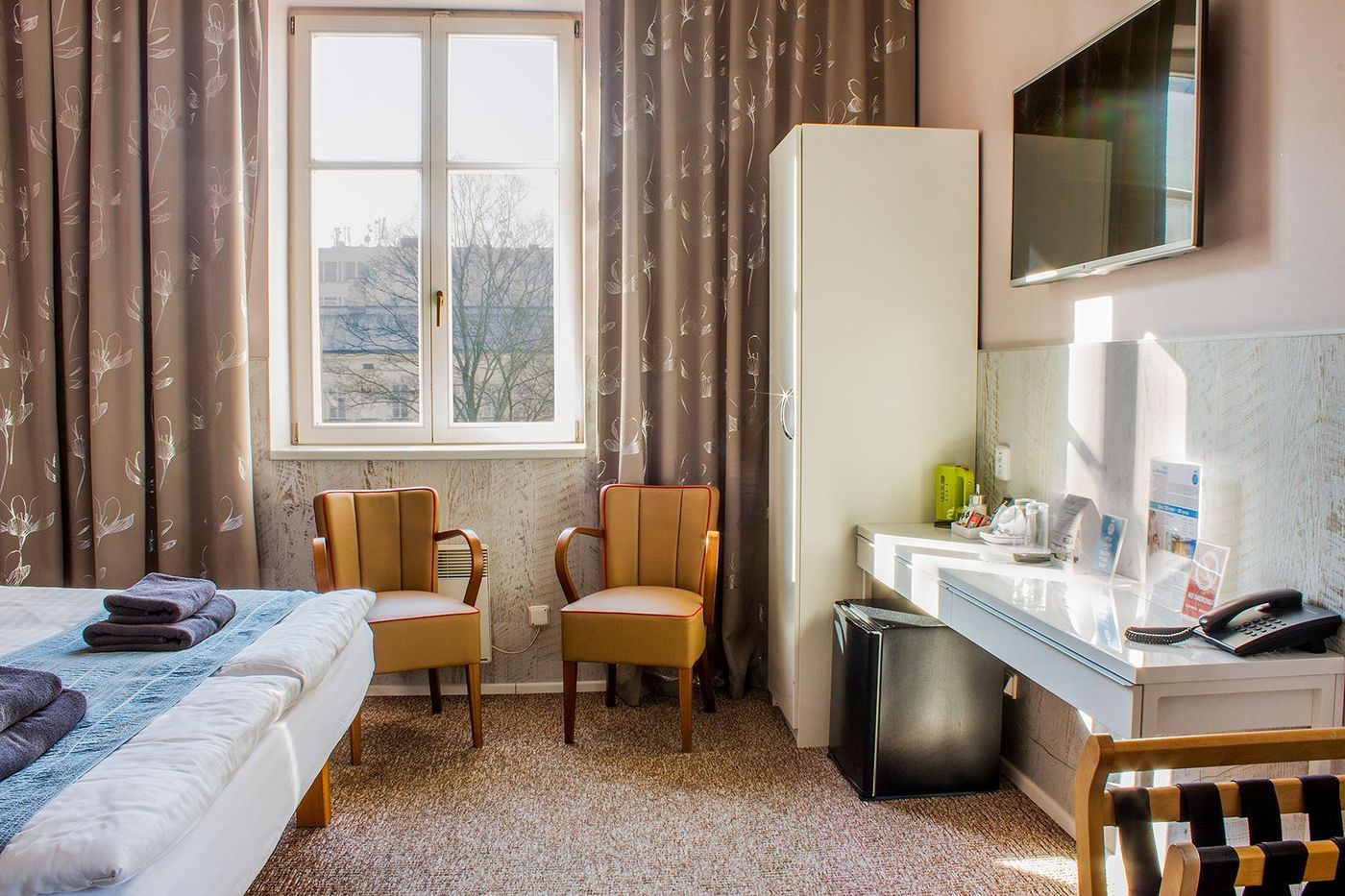 Royal-Court-Hotel-General-view-7