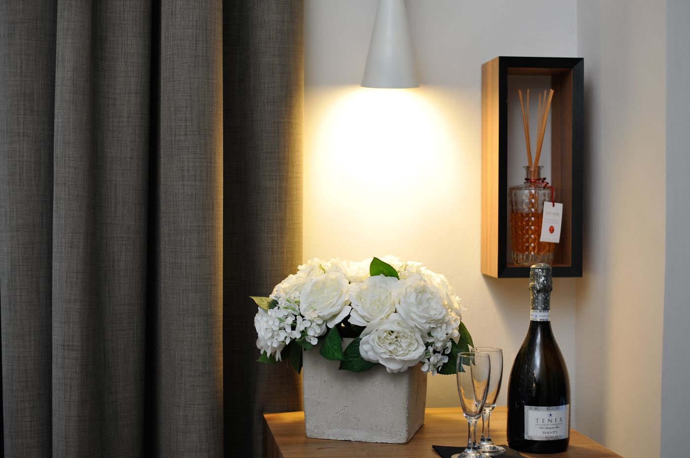 Hotel-Lungarno-Vespucci-50-Room-26