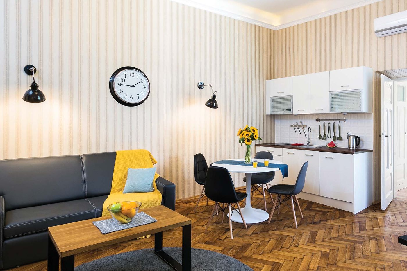 Old-Town-Residence-BIS-Room-22