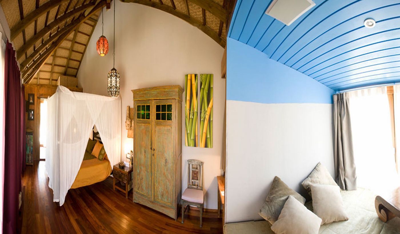 Hotel-100--Fun-Room-31