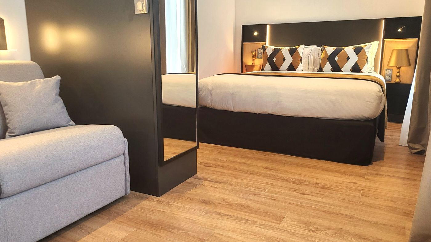 Star-Champs-Elysees-Room-23