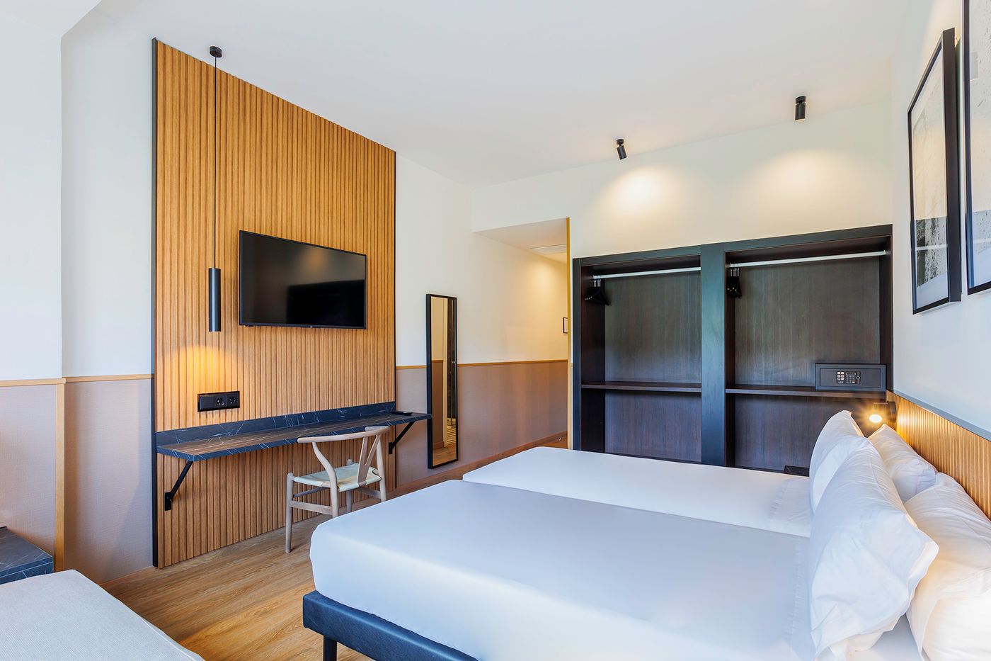 Acta-Madfor-Hotel-Room-21