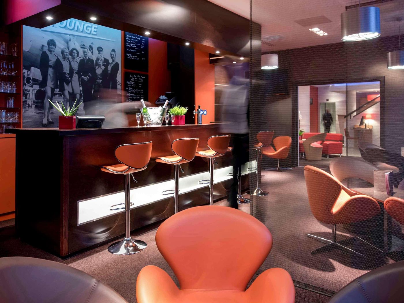 ibis-Luxembourg-Aeroport-Bar-15