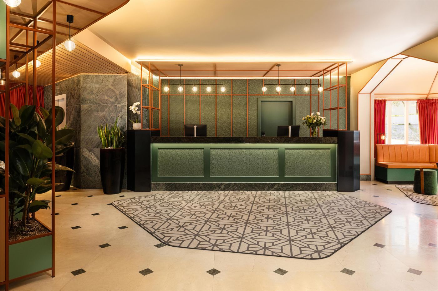 NH-Brussels-Carrefour-De-l-Europe-Lobby-5