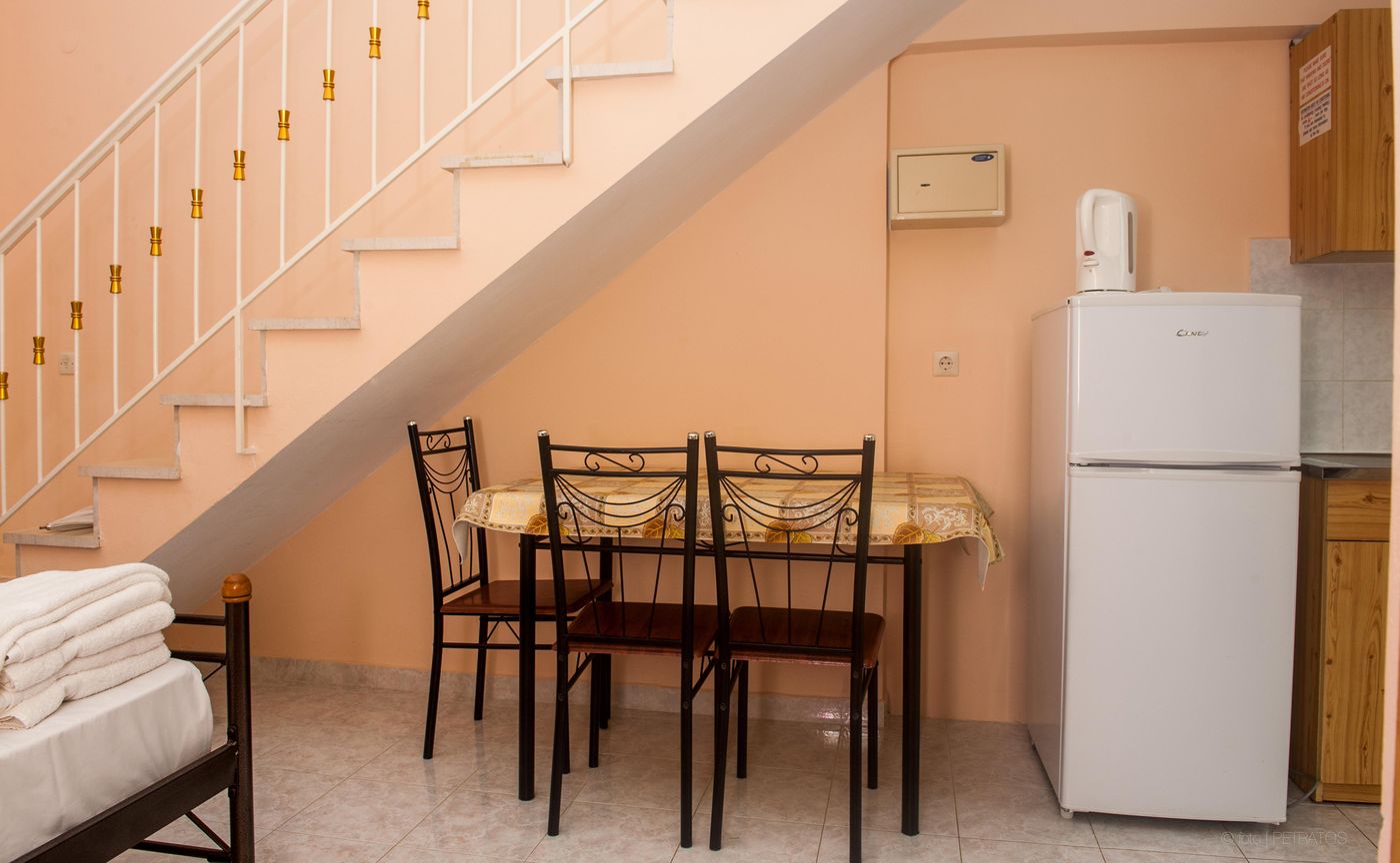 Paradise-Studios-Room-37