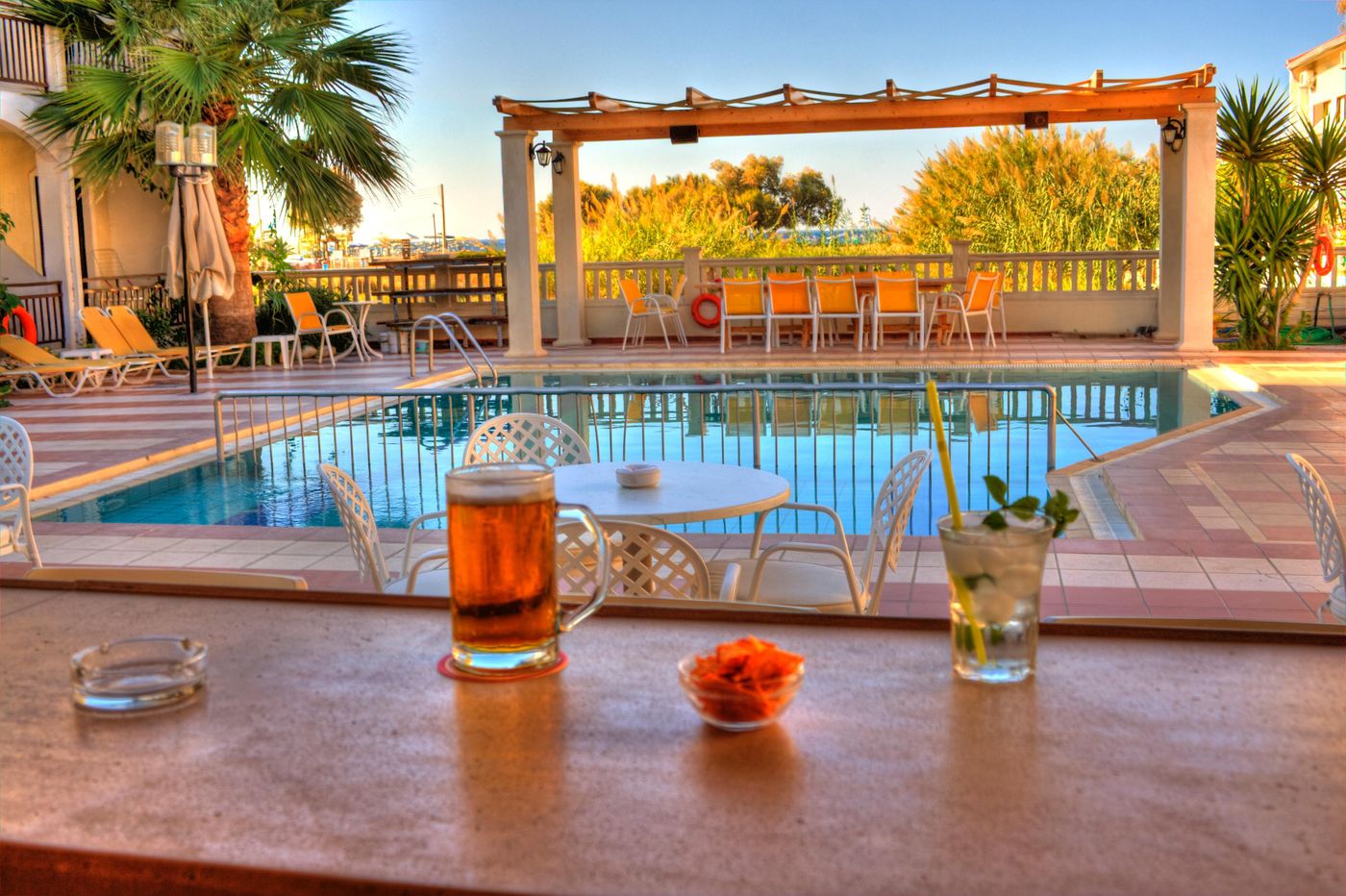 Trefon-Hotel-Apartments-Bar-7