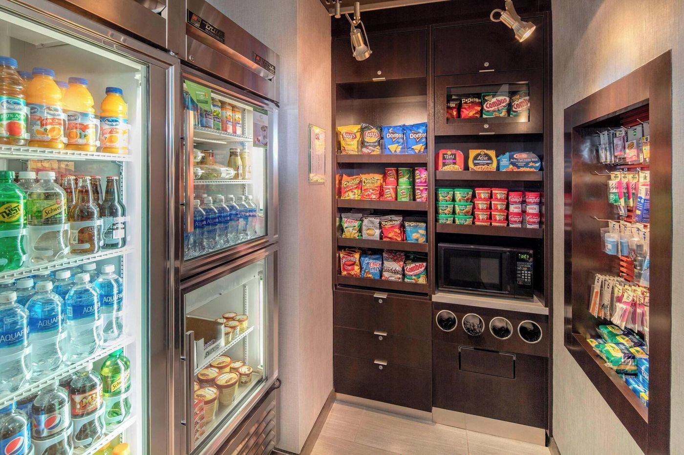 Courtyard-Boston-Brookline-Restaurant-12