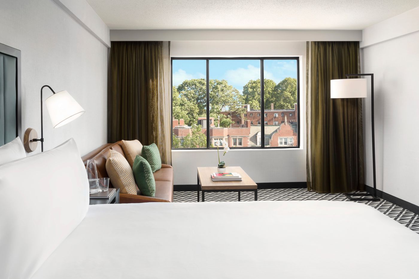 The-Arcadian-powered-by-Sonder-Room-20