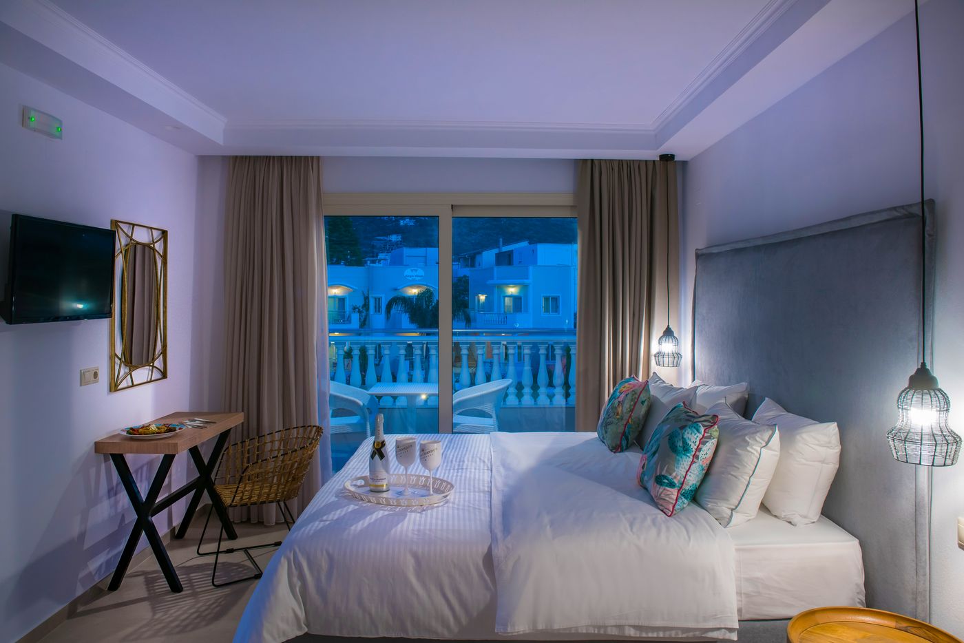 Sarpidon-Apartments-Room-13