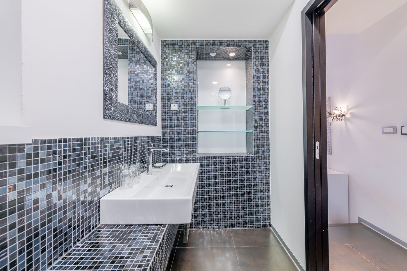 Starlight-Luxury-Rooms-Room-37