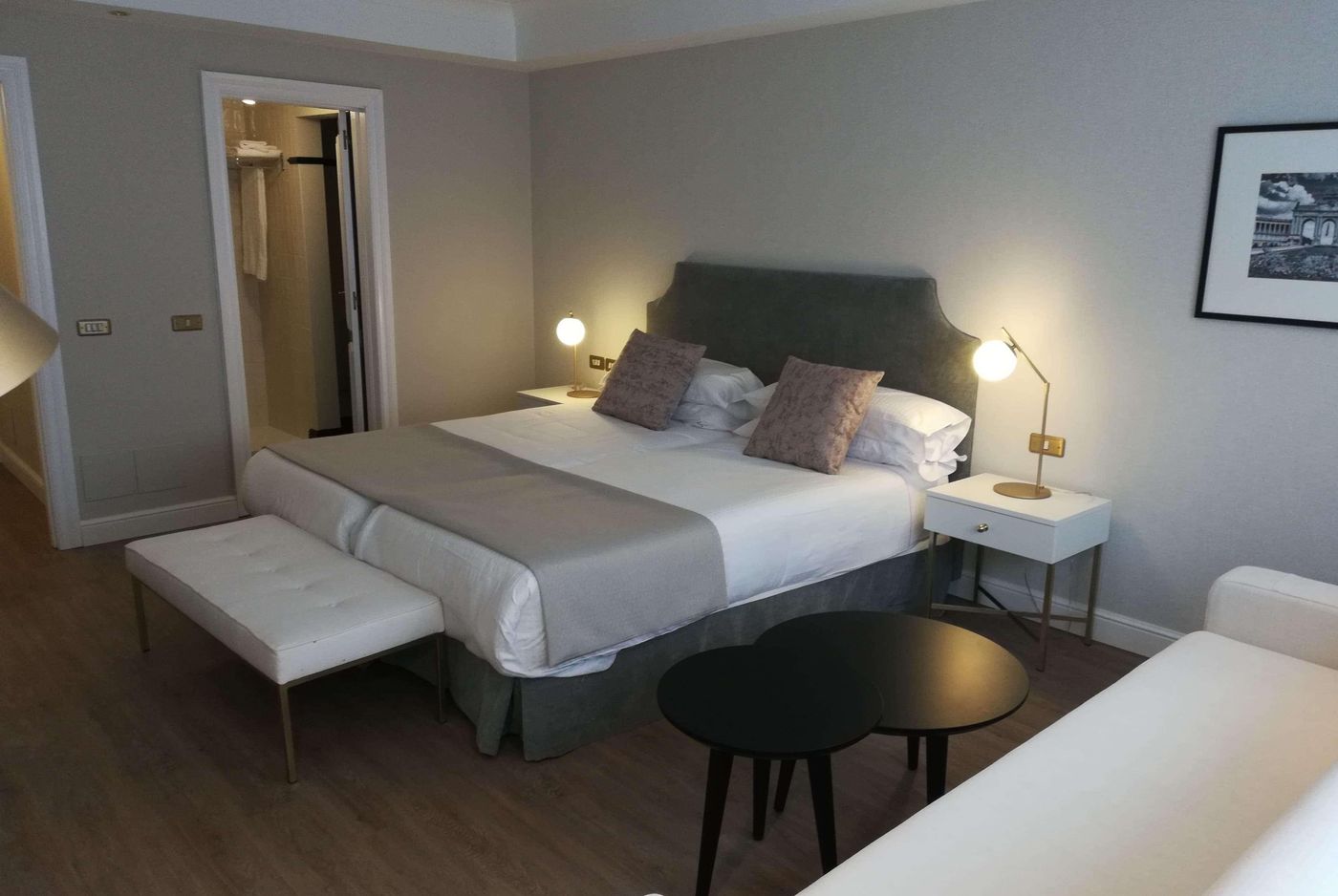 Hotel-Avenue-Louise-Brussels-Trademark-Collection-Room-23