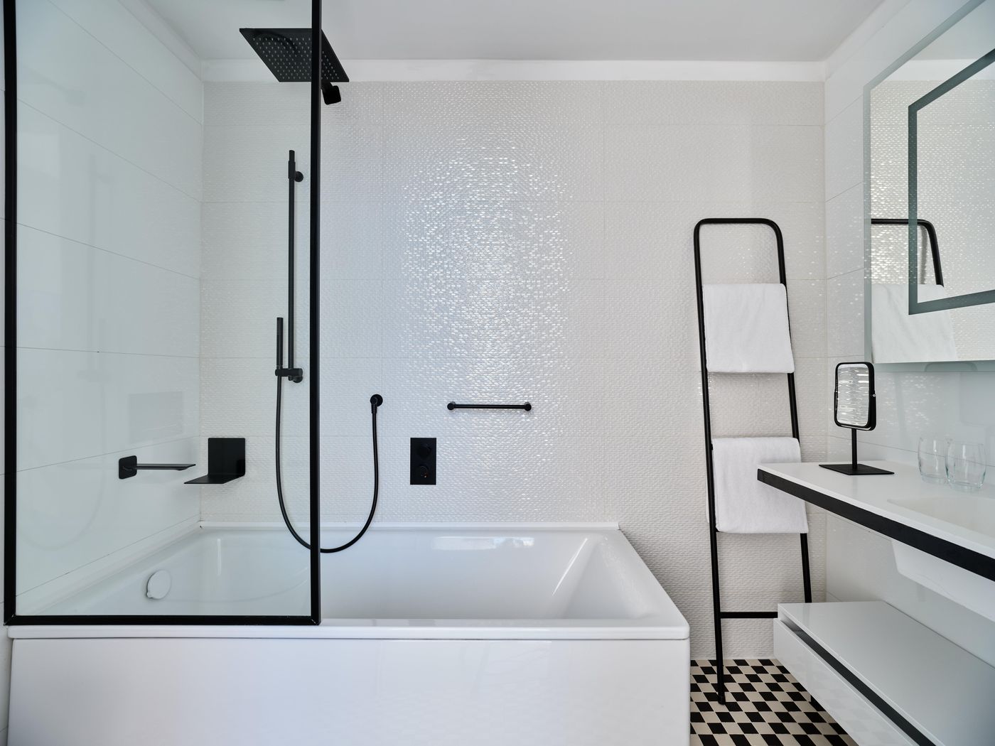 Hotel-Indigo-Warsaw---Nowy-Swiat-Room-47