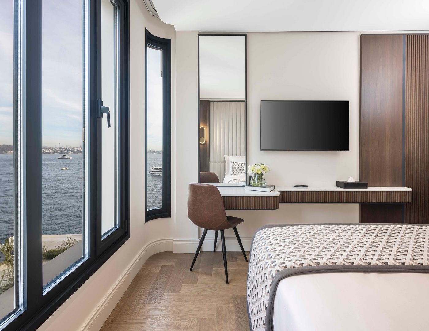 Dream-Inn-Karakoy-Bosphorus-Room-12